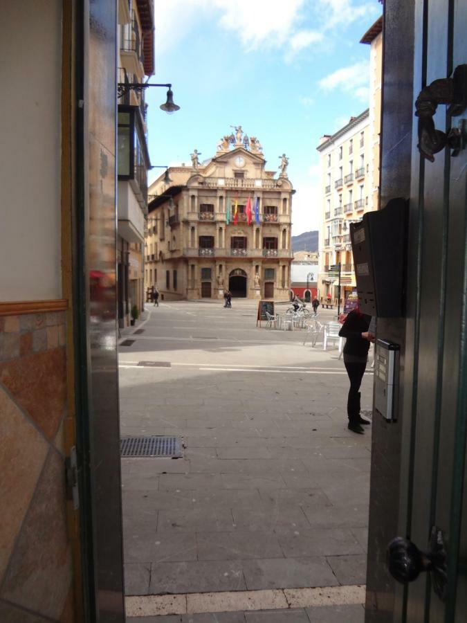 Plaza Consistorial Apartment Pamplona Exterior foto